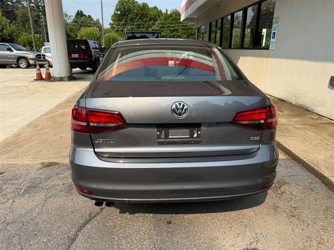Used 2016 Volkswagen Jetta S FWD image 10