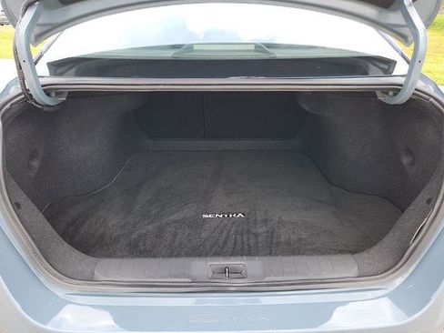 Certified 2024 Nissan Sentra SR FWD image 13