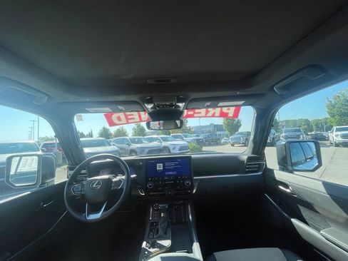 Used 2025 Lexus GX 550 AWD/4WD image 26