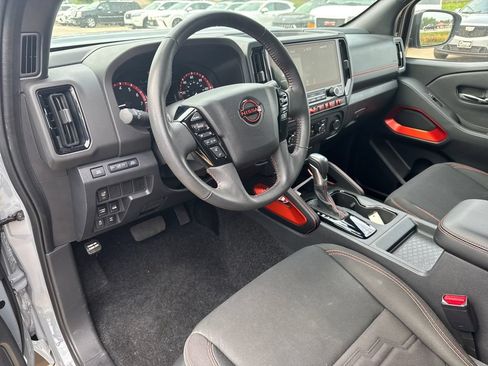 Used 2025 Nissan Frontier PRO-4X w/ Interior Protection Package AWD/4WD image 4