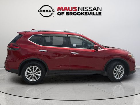 Used 2019 Nissan Rogue SV FWD image 13