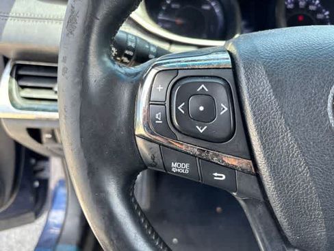Used 2013 Toyota Avalon Limited FWD image 11