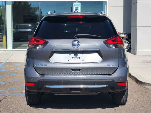 Used 2019 Nissan Rogue SV AWD/4WD image 6