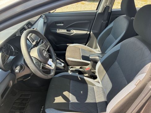 Used 2025 Nissan Versa SV w/ Trunk Package FWD image 25