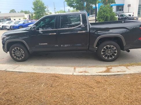 Used 2026 Toyota Tundra Limited AWD/4WD image 2