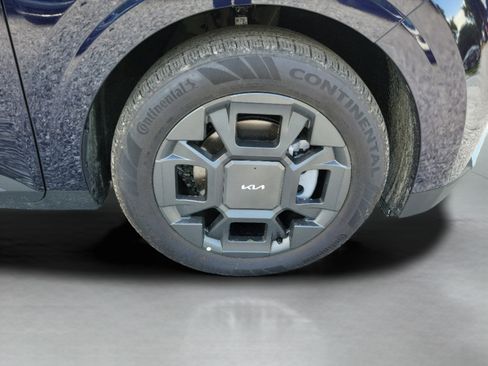New 2026 Kia Carnival EX FWD image 29