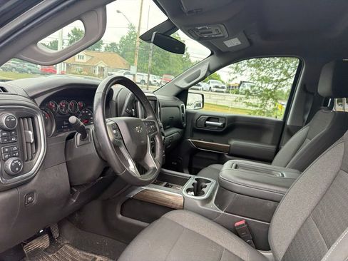 Used 2021 Chevrolet Silverado 1500 RST w/ Convenience Package II AWD/4WD image 8