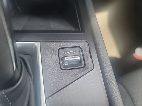 Used 2025 Nissan Kicks S FWD image 15