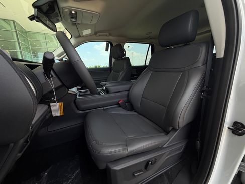 New 2026 Ford Expedition Active RWD image 38