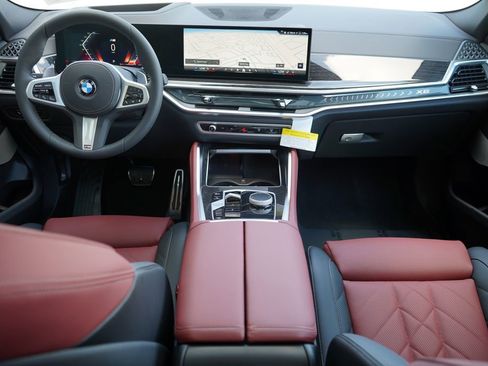 New 2026 BMW X6 xDrive40i w/ Premium Package image 13
