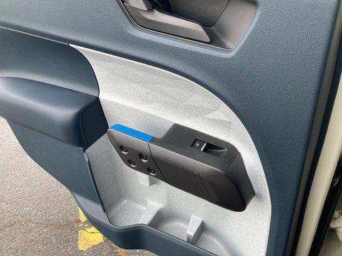 Used 2025 Ford Maverick XLT w/ XLT Luxury Package image 24