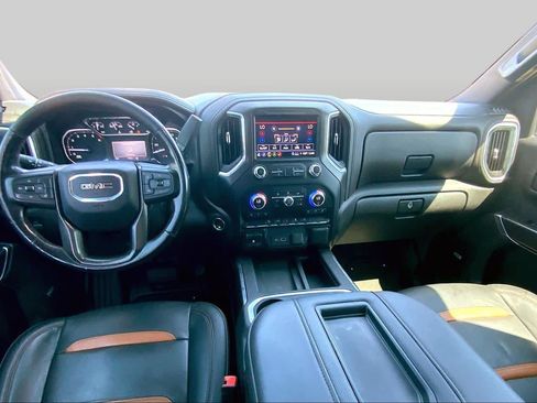 Used 2021 GMC Sierra 1500 AT4 w/ AT4 Preferred Package AWD/4WD image 16
