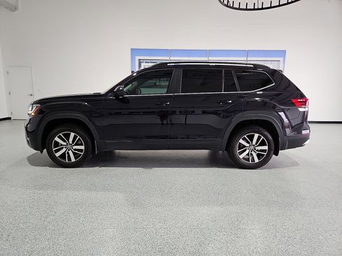 Certified 2023 Volkswagen Atlas SE FWD image 5