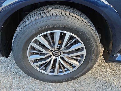 Used 2022 Nissan Armada SL w/ Captain's Chairs Package image 12