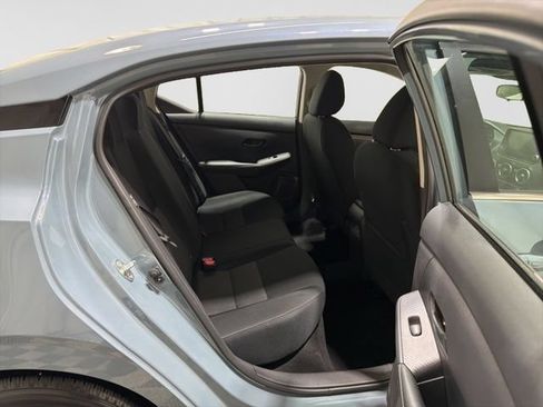 Used 2025 Nissan Sentra SV FWD image 31