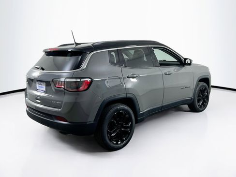 Used 2022 Jeep Compass Limited AWD/4WD image 5