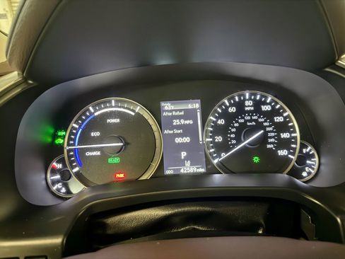 Used 2020 Lexus RX 450hL AWD w/ Premium Package image 16