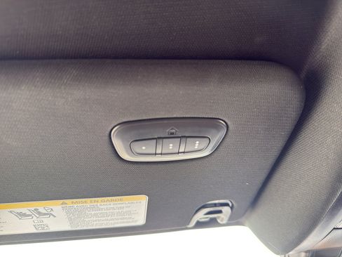 Used 2025 RAM 1500 Laramie AWD/4WD image 24