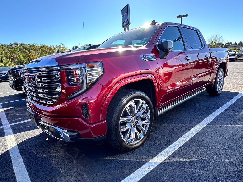 Used 2024 GMC Sierra 1500 Denali w/ Denali Reserve Package AWD/4WD image 2
