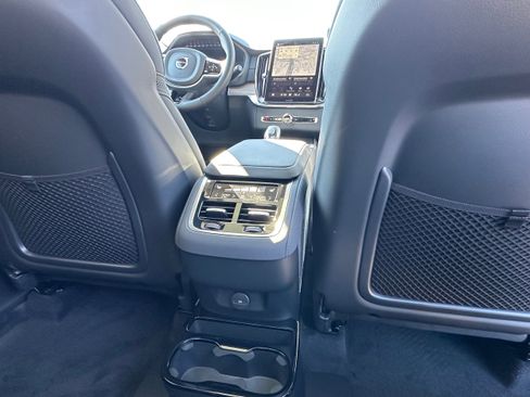New 2026 Volvo XC90 B5 Plus image 12