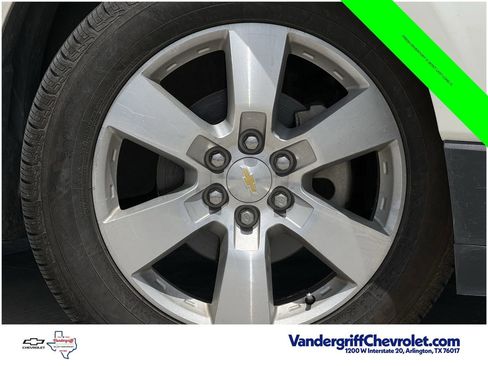 Used 2015 Chevrolet Traverse LTZ FWD image 5