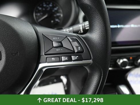 Used 2024 Nissan Kicks SV image 35