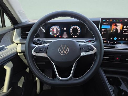 Used 2025 Volkswagen Tiguan S FWD image 21