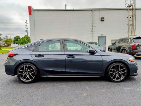 Used 2022 Honda Civic Sport Touring image 9