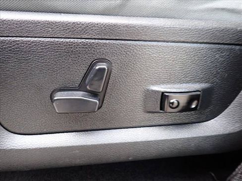 Used 2017 RAM 1500 Big Horn AWD/4WD image 12