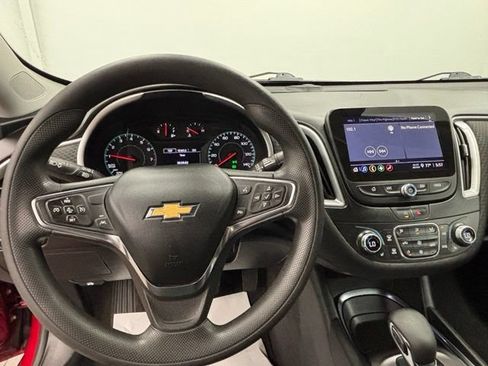 Used 2024 Chevrolet Malibu LT FWD image 15