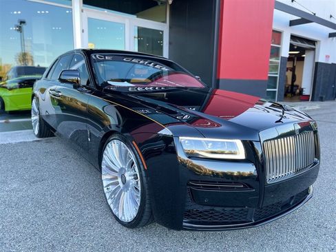 Used 2022 Rolls-Royce Ghost Black Badge AWD/4WD image 5