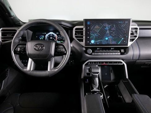 Used 2025 Toyota Tundra Platinum AWD/4WD image 11