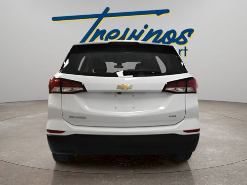Used 2022 Chevrolet Equinox LS AWD/4WD image 10