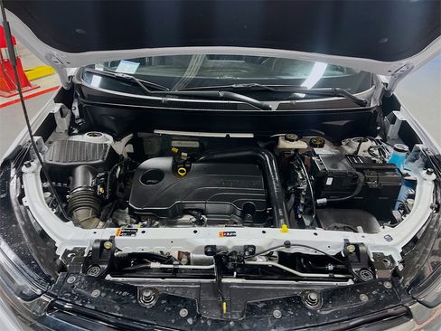 Used 2024 Chevrolet Equinox RS image 29