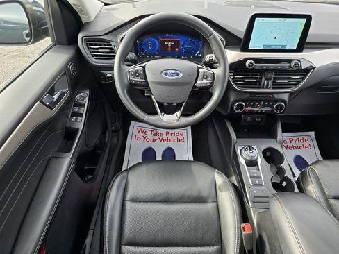 Used 2022 Ford Escape SEL w/ Technology Package image 14