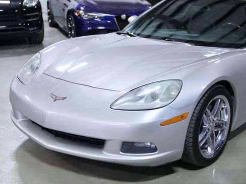 Used 2006 Chevrolet Corvette Coupe 2D image 6
