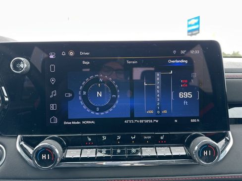 Used 2024 Chevrolet Colorado Z71 w/ Z71 Convenience Package 2 image 41