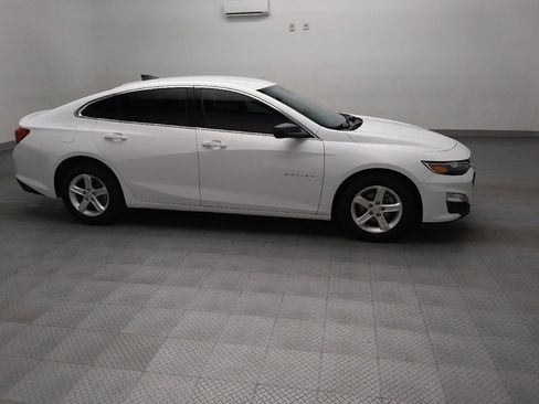 Used 2023 Chevrolet Malibu LS FWD image 11