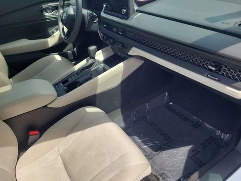 Used 2024 Honda Accord EX image 18