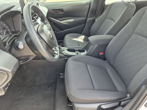 Certified 2025 Toyota Corolla LE w/ Convenience Package image 16