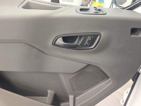 New 2026 Ford Transit 250 148 Medium Roof Extended AWD image 33