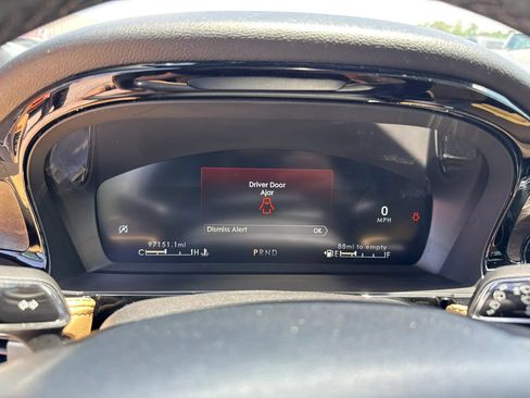 Used 2022 Lincoln Corsair Reserve w/ Equipment Group 201A AWD/4WD image 25