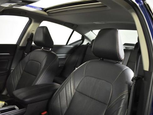 Used 2024 Nissan Altima 2.5 SR w/ SR Premium Package FWD image 10