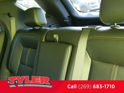 Used 2023 Chevrolet Equinox Premier FWD image 46