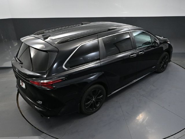 Used 2021 Toyota Sienna XSE FWD image 49