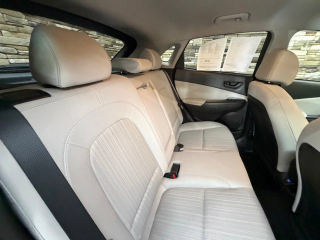Certified 2023 Hyundai Kona SEL AWD/4WD image 34