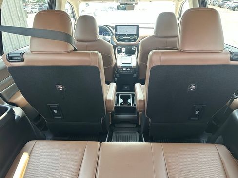 Used 2024 Toyota Grand Highlander AWD image 25
