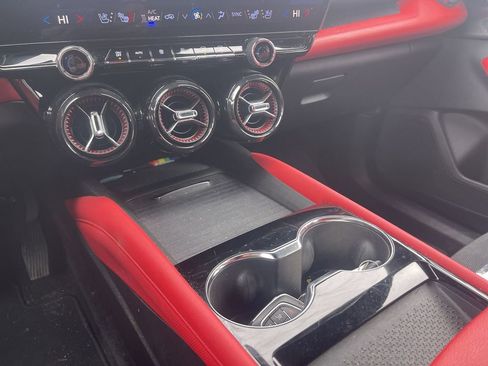 Used 2025 Chevrolet Blazer EV RS image 18