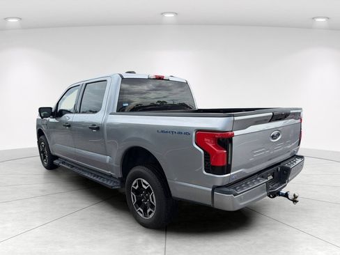 Used 2023 Ford F150 Lightning XLT AWD/4WD image 6