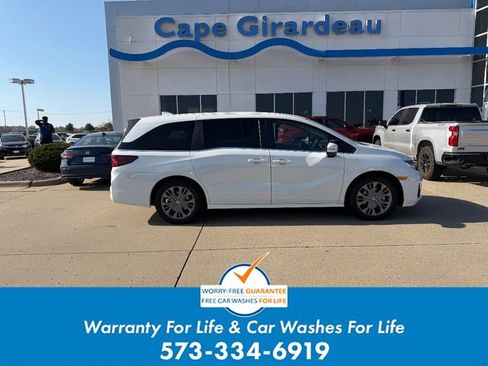 New 2026 Honda Odyssey Touring image 1